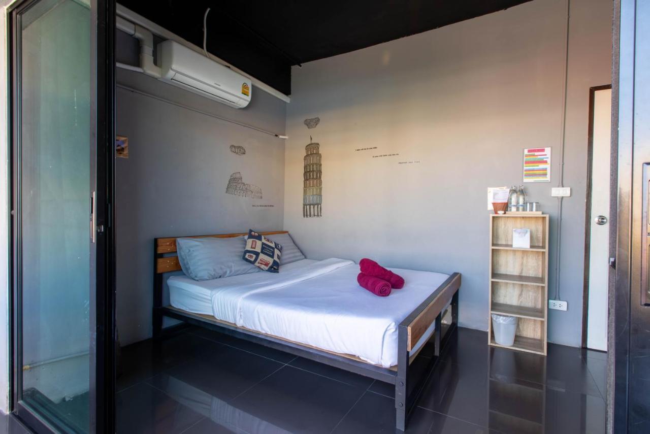 La Belle Nuit House Pansiyon Chiang Mai Dış mekan fotoğraf